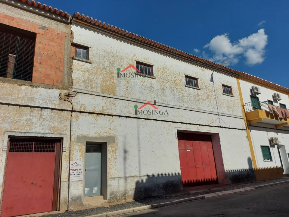 Armazém para Venda em Ferreira do Alentejo e Canhestros Foto 1