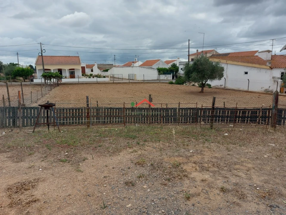Moradia T2 para Venda em Ferreira do Alentejo e Canhestros Foto 11
