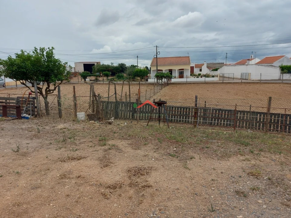 Moradia T2 para Venda em Ferreira do Alentejo e Canhestros Foto 12