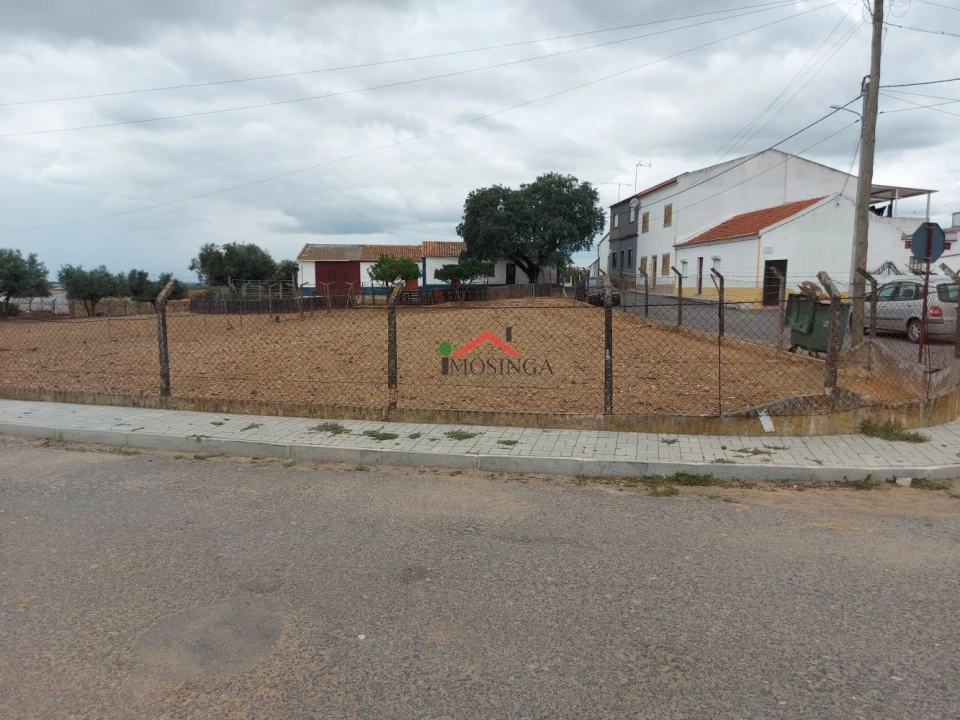 Moradia T2 para Venda em Ferreira do Alentejo e Canhestros Foto 4