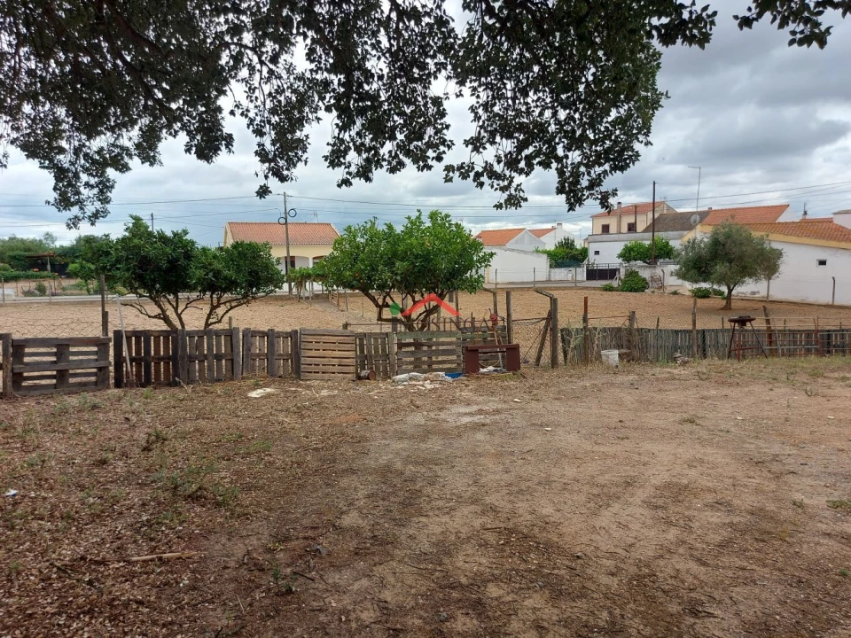 Moradia T2 para Venda em Ferreira do Alentejo e Canhestros Foto 9