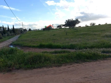 Moradia para Venda em Ferreira do Alentejo e Canhestros
