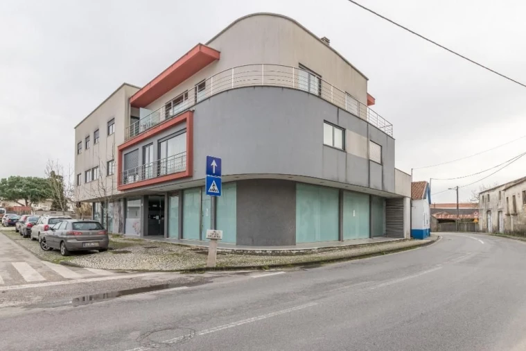 Negócio para Venda em Arazede Foto 2