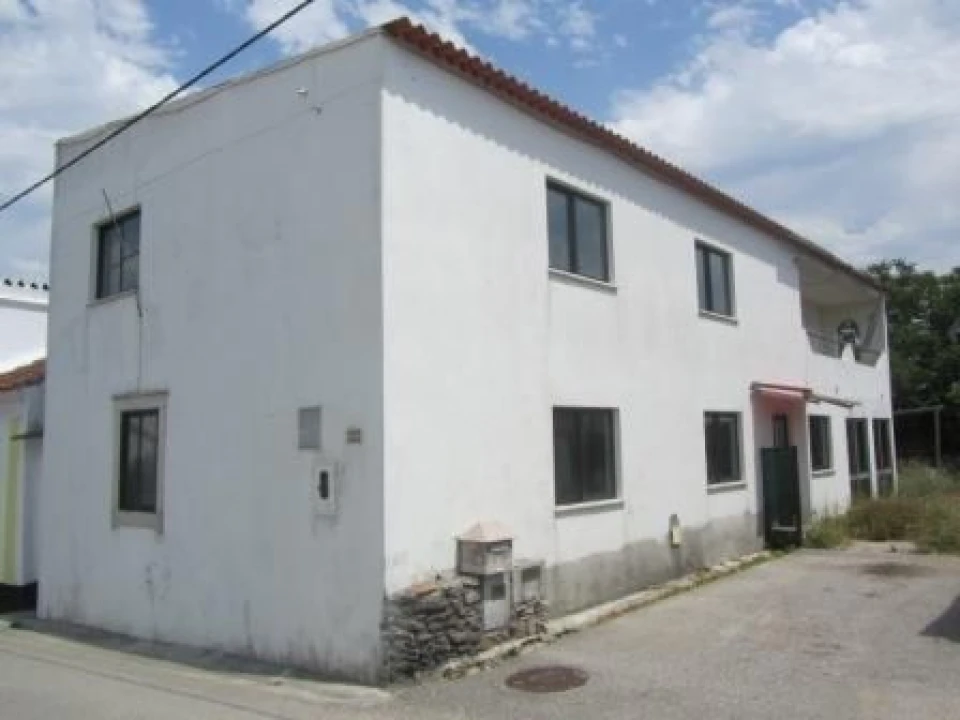 Moradia T1 para Venda em Soure Foto 1