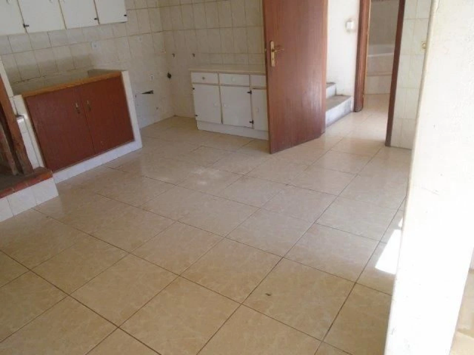 Moradia T1 para Venda em Soure Foto 5