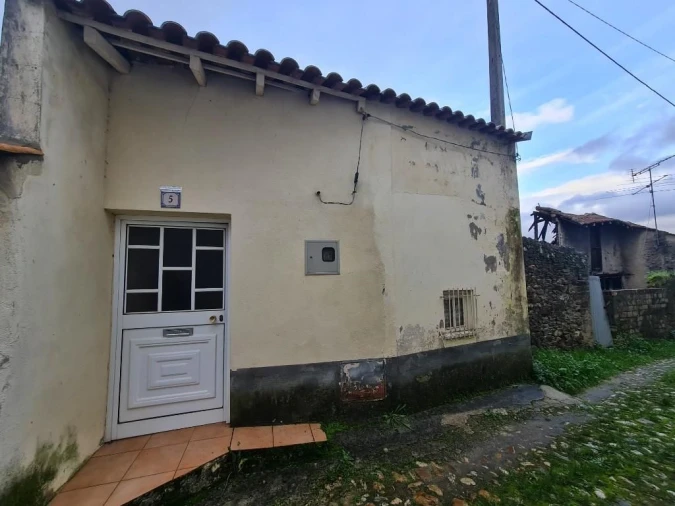 Moradia T1 para Venda em Arganil Foto 4