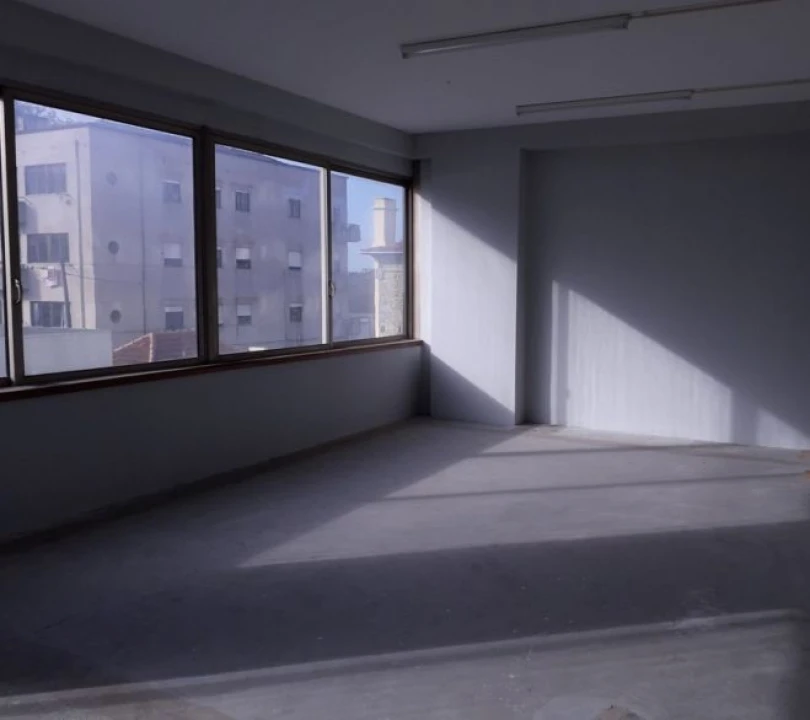 Negócio para Venda em Ramalde Foto 4