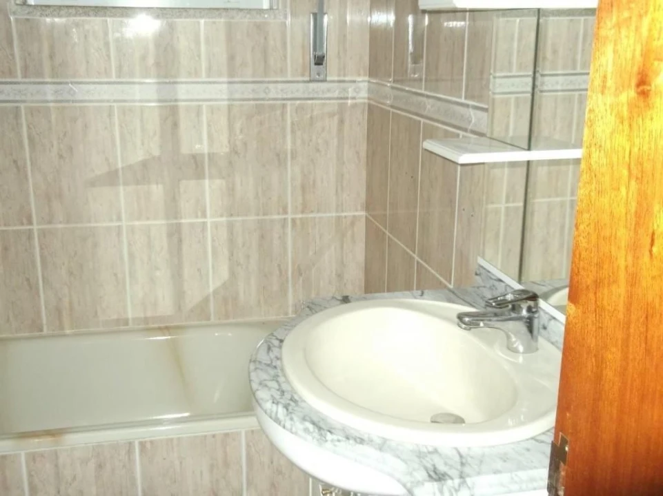 Moradia T2 para Venda em Ervedosa do Douro Foto 10