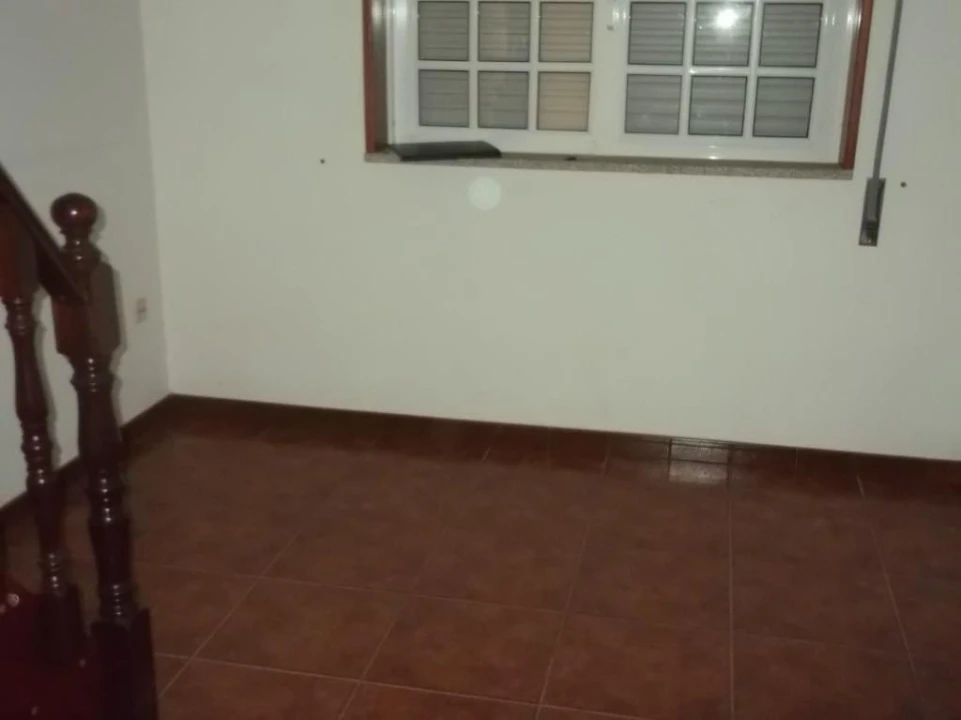 Moradia T2 para Venda em Ervedosa do Douro Foto 5
