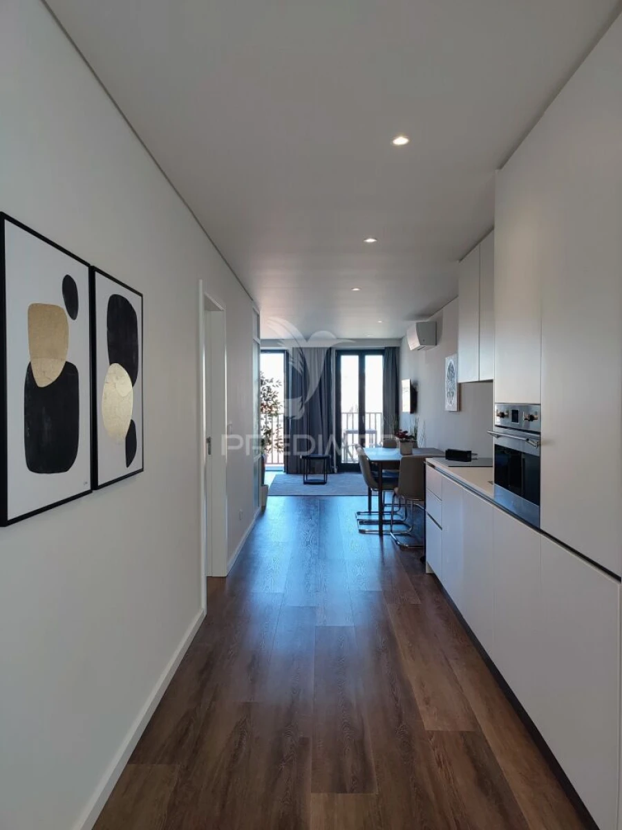 Apartamento T2 para Venda em Cedofeita, Santo Ildefonso, Sé, Miragaia, São Nicolau e Vitória Foto 4