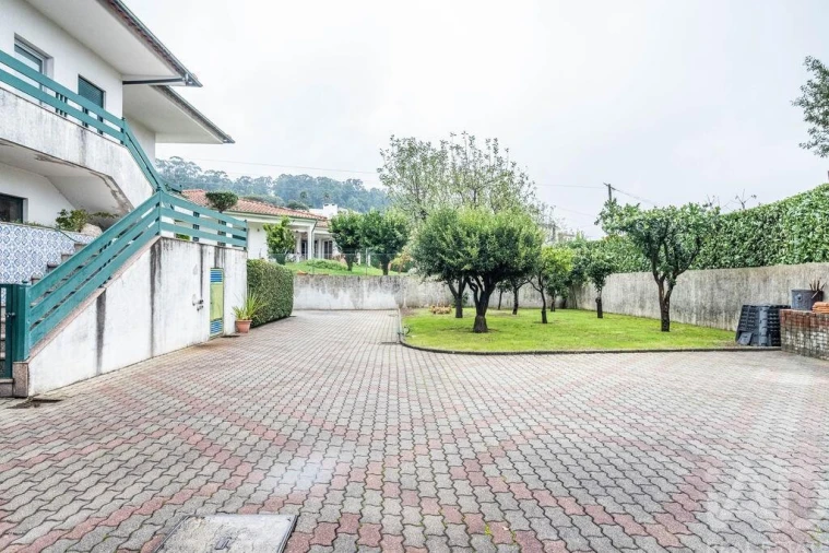 Moradia T3 para Venda em Abação e Gémeos Foto 26