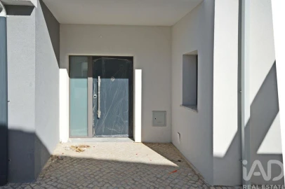 Moradia T4 para Venda em Fernao Ferro