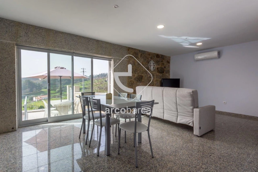 Moradia T4 para Venda em Jolda (Madalena) e Rio Cabrão Foto 4