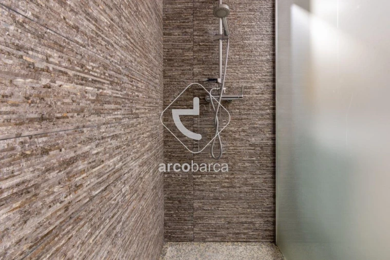 Moradia T4 para Venda em Jolda (Madalena) e Rio Cabrão Foto 9