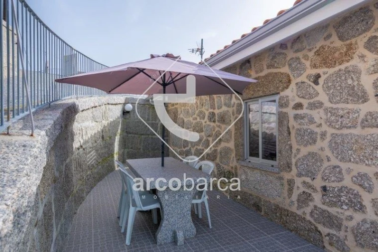 Moradia T4 para Venda em Jolda (Madalena) e Rio Cabrão Foto 30