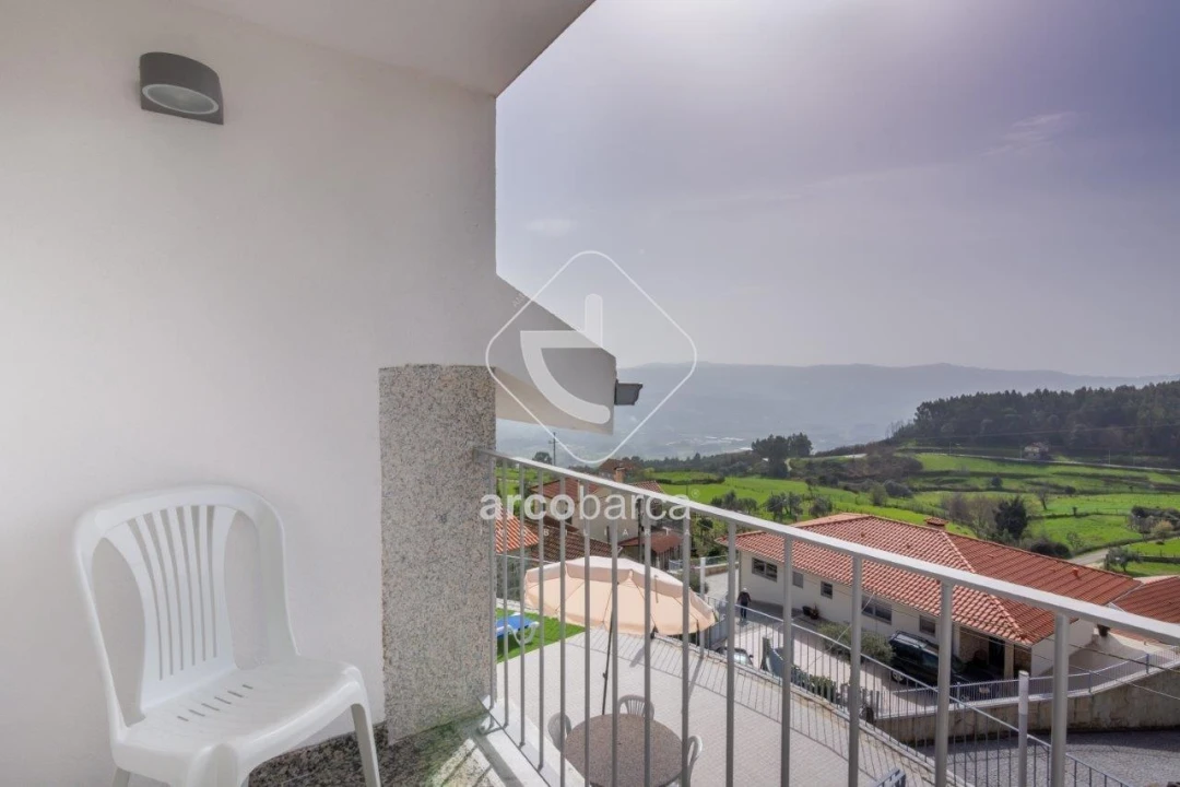 Moradia T4 para Venda em Jolda (Madalena) e Rio Cabrão Foto 22
