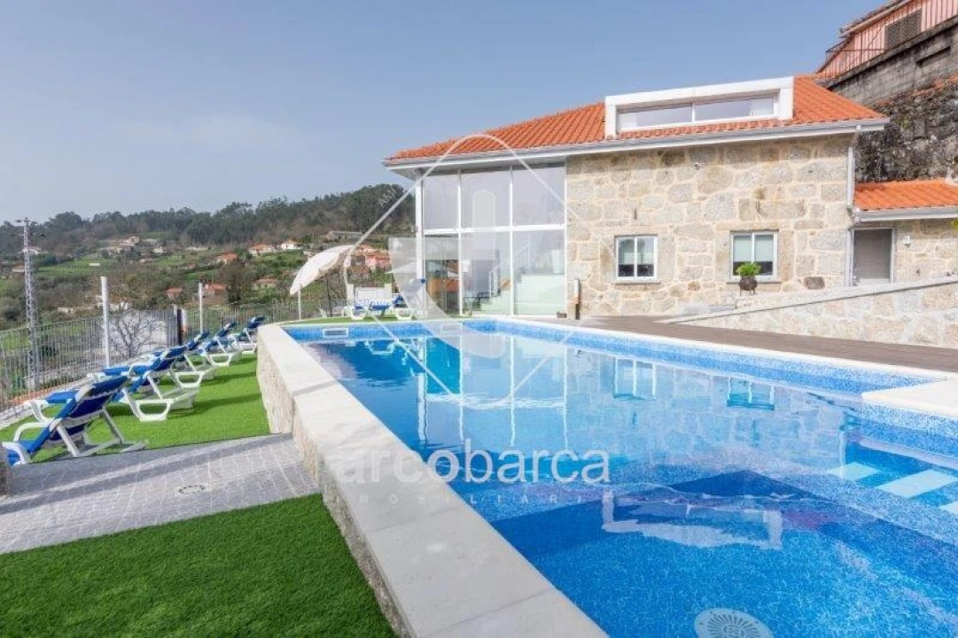 Moradia T4 para Venda em Jolda (Madalena) e Rio Cabrão Foto 1