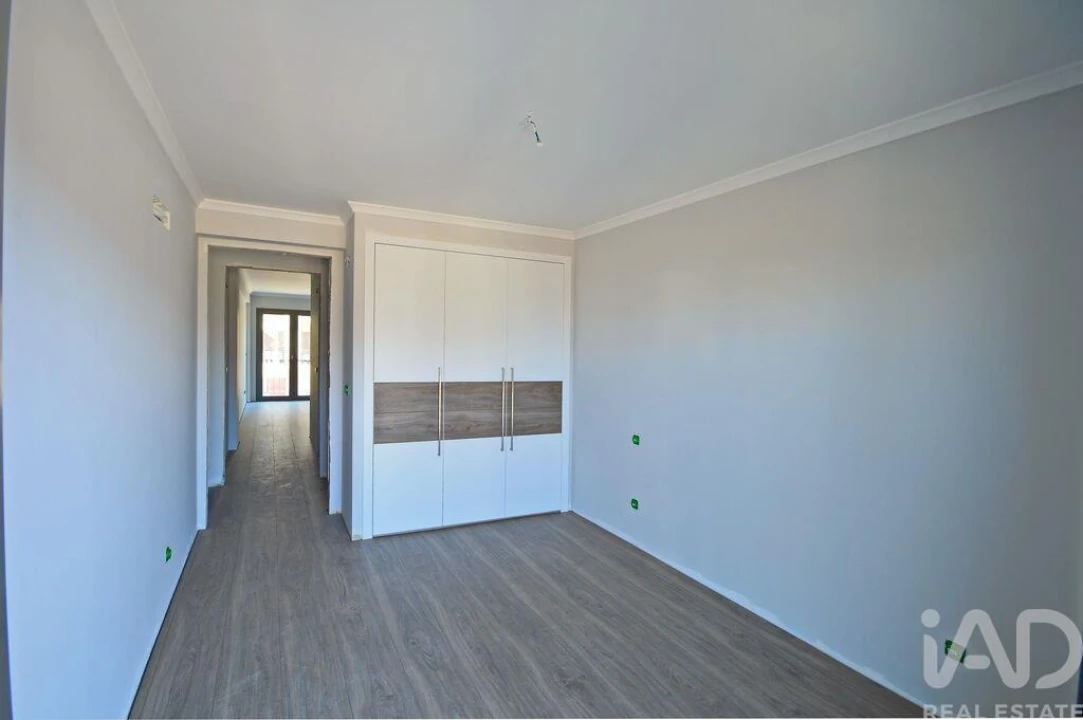 Apartamento T3 para Venda em Fernao Ferro Foto 8