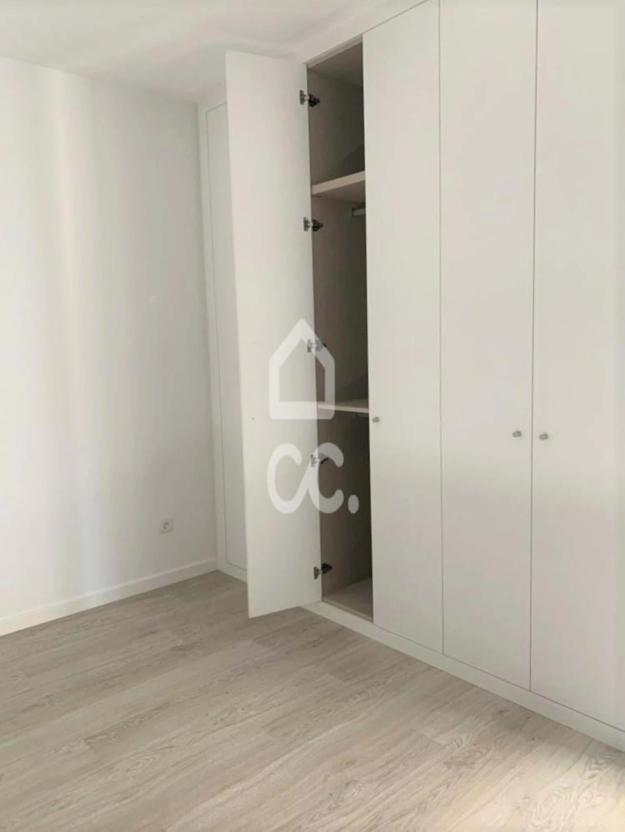 Apartamento T2 para Venda em Corroios Foto 7