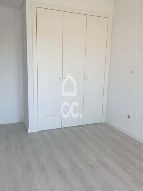 Apartamento T3 para Venda em Corroios
