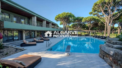 Moradia T13 para Venda em Quarteira