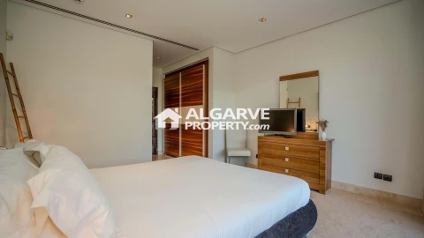 Moradia T13 para Venda em Quarteira