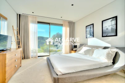 Moradia T13 para Venda em Quarteira