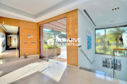 Moradia T13 para Venda em Quarteira