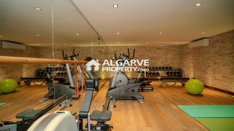 Moradia T13 para Venda em Quarteira