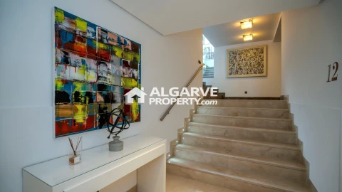 Moradia T13 para Venda em Quarteira