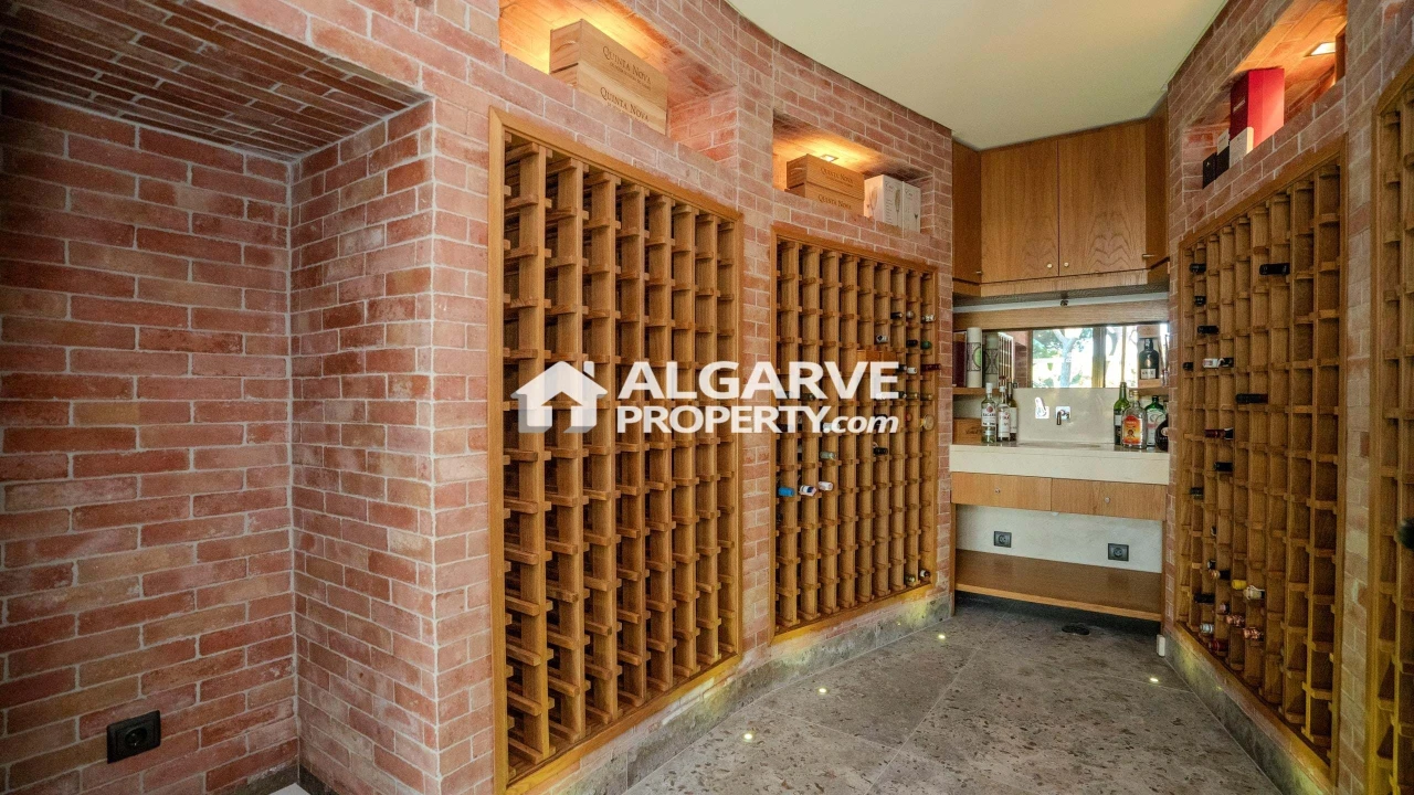 Moradia T13 para Venda em Quarteira Foto 56