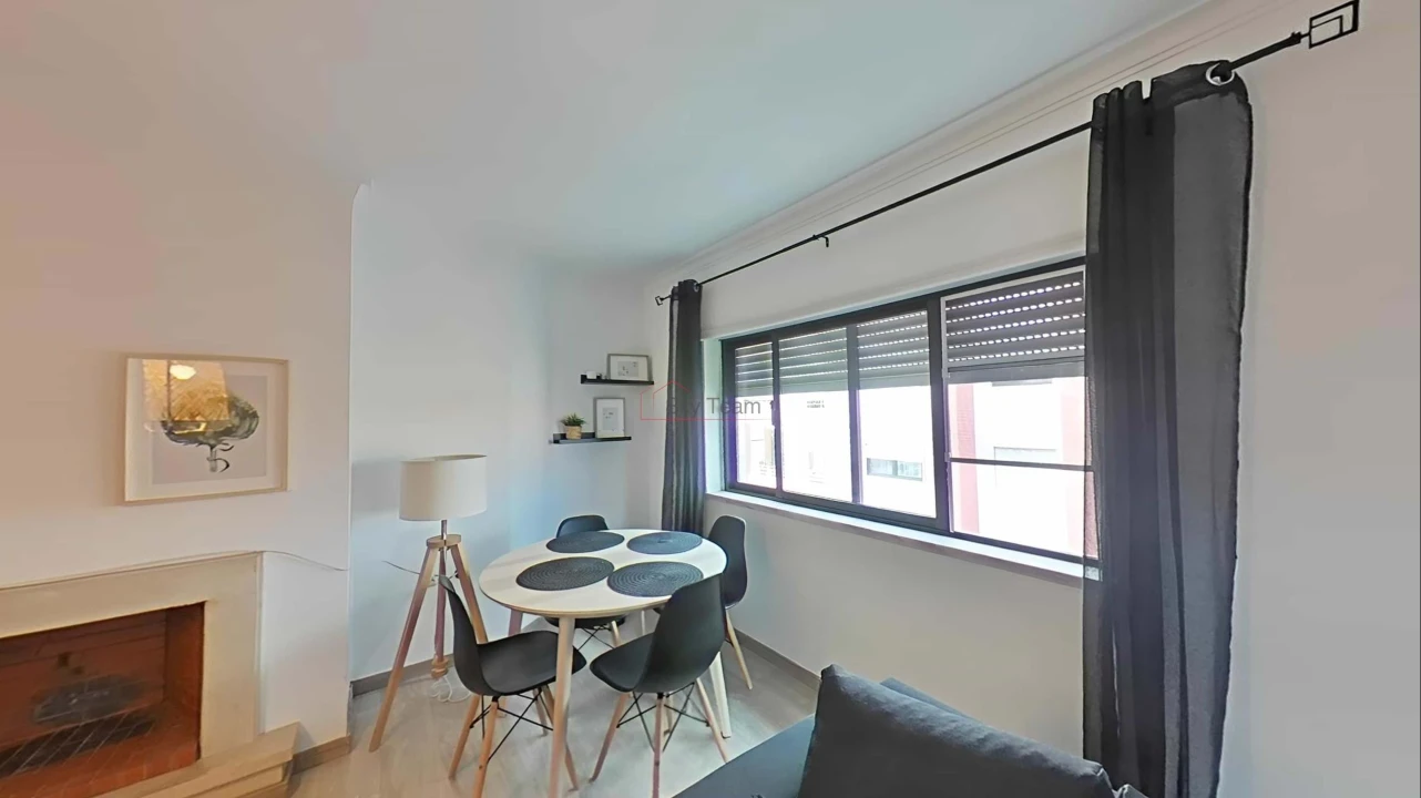 Apartamento T1 para Venda em Amora Foto 7