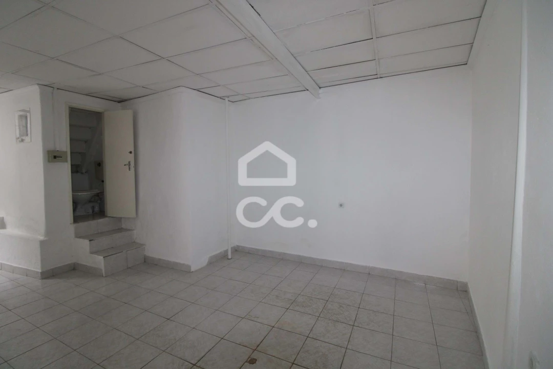 Negócio para Arrendamento em Santa Maria Maior Foto 6