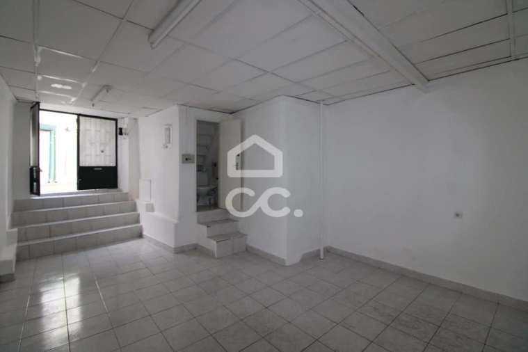 Negócio para Arrendamento em Santa Maria Maior Foto 4