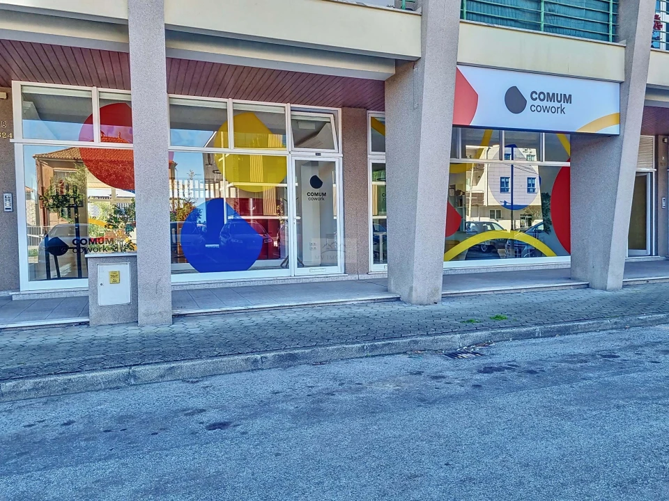 Negócio para Arrendamento em São Bernardo Foto 1