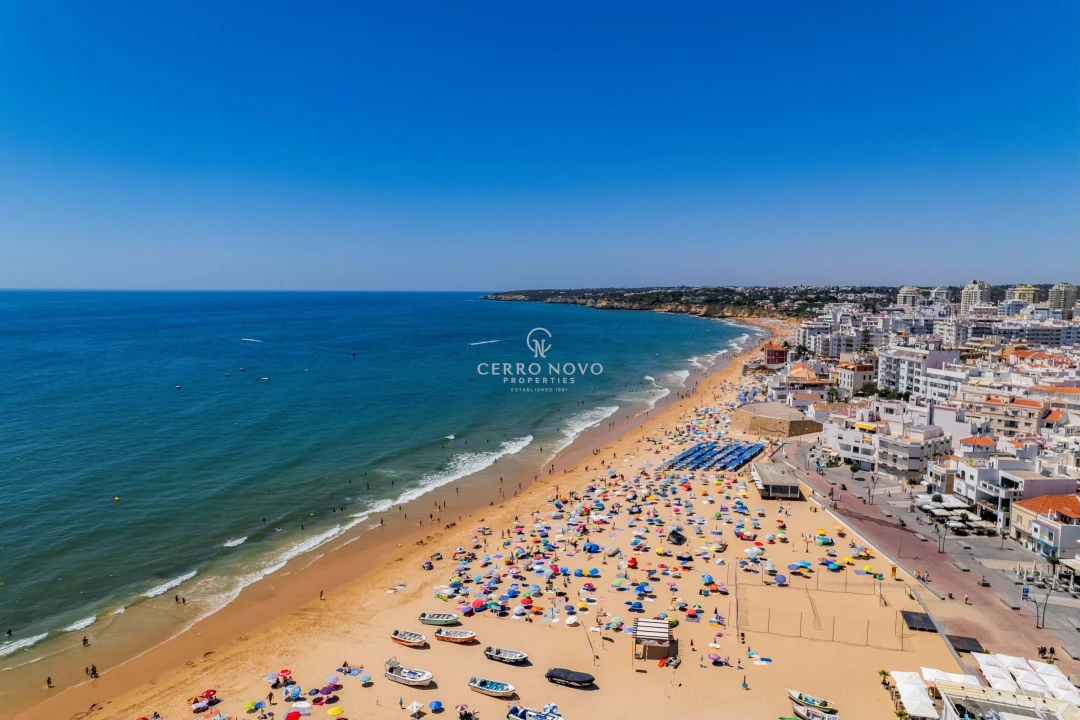 Moradia T3 para Venda em Armação de Pera Foto 6