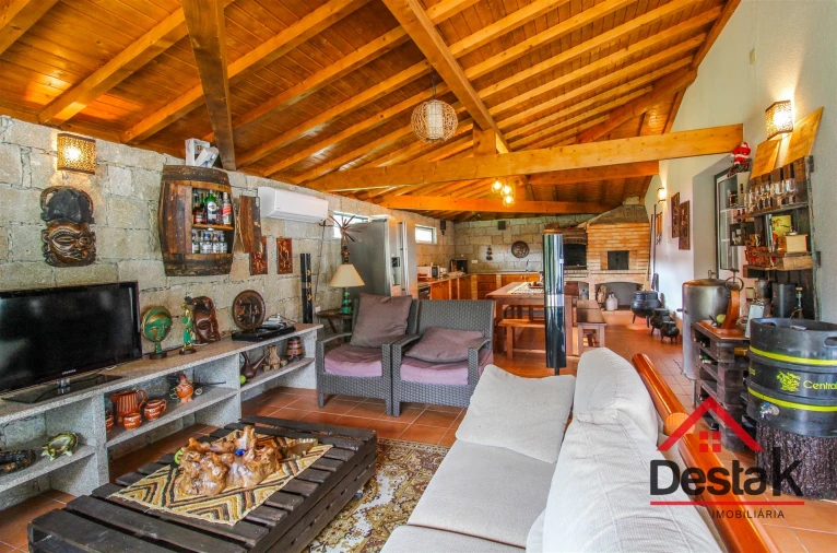 Moradia T5 para Venda em Sul Foto 11