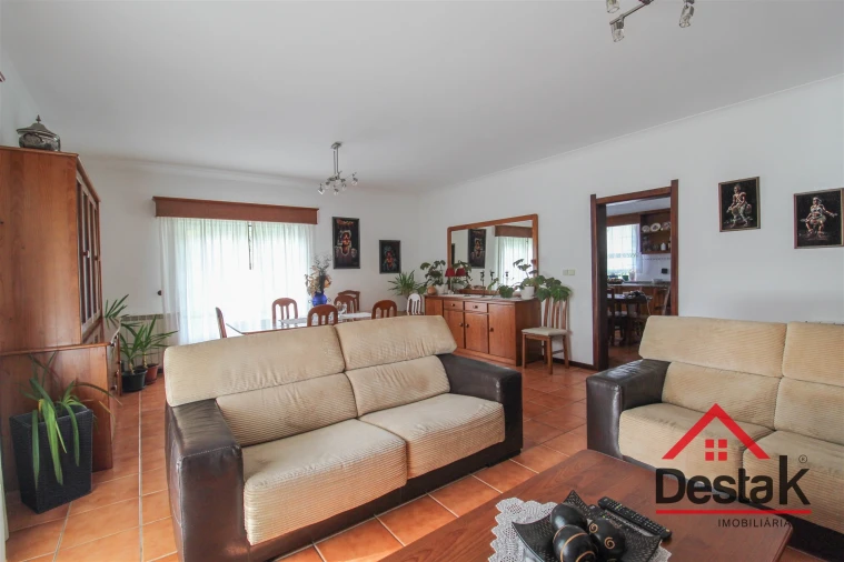 Moradia T5 para Venda em Sul Foto 18