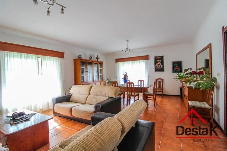 Moradia T5 para Venda em Sul Foto 17