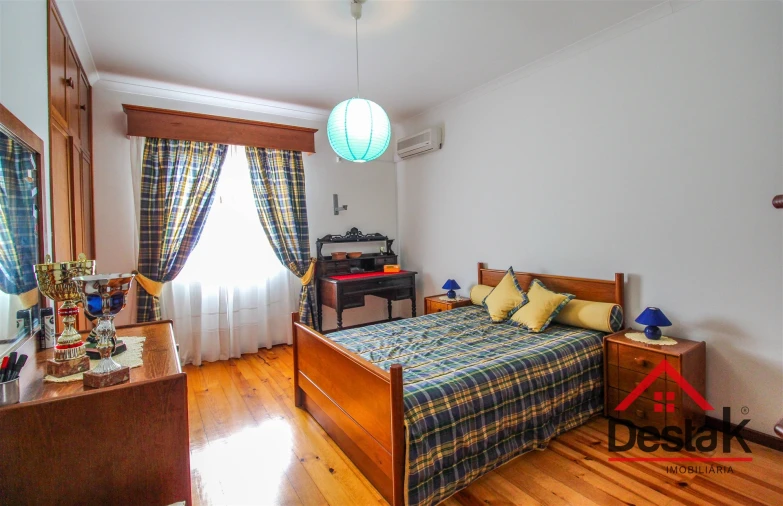 Moradia T5 para Venda em Sul Foto 22