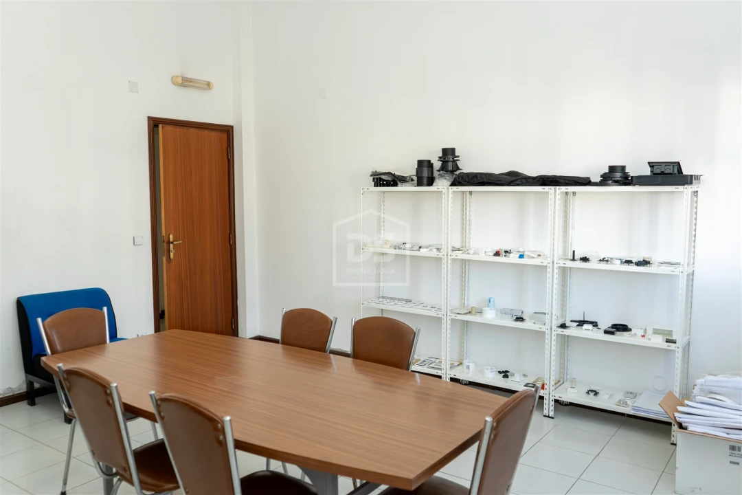 Negócio para Venda em Batalha Foto 9