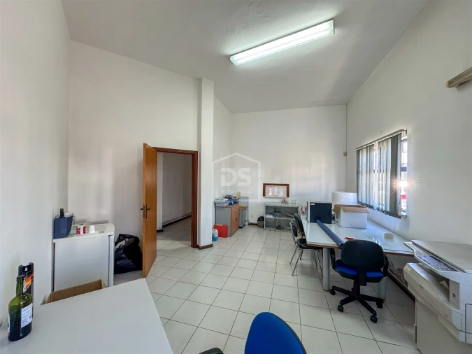 Negócio para Venda em Batalha Foto 13