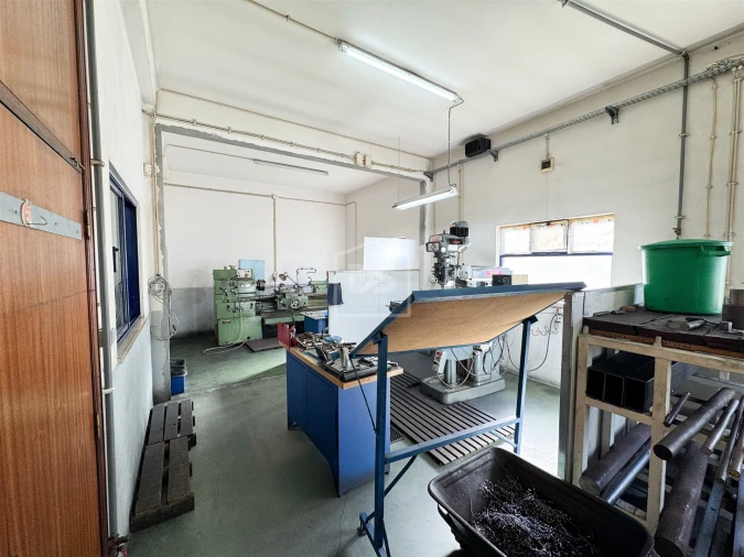 Negócio para Venda em Batalha Foto 25