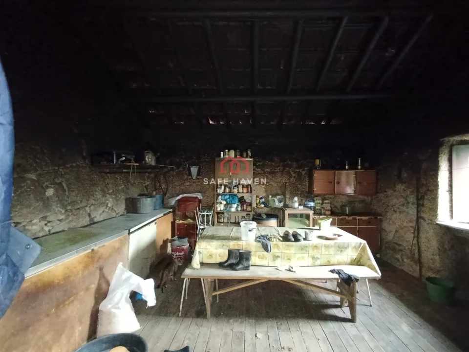 Quinta T0 para Venda em Cunha Baixa Foto 6