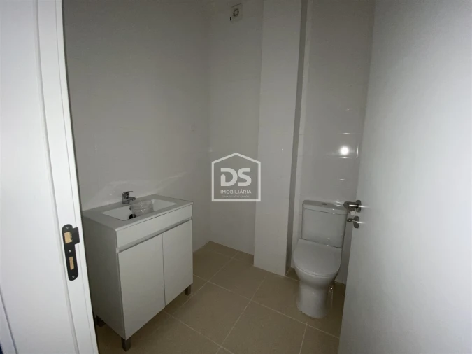 Loja para Venda em Guarda Foto 4