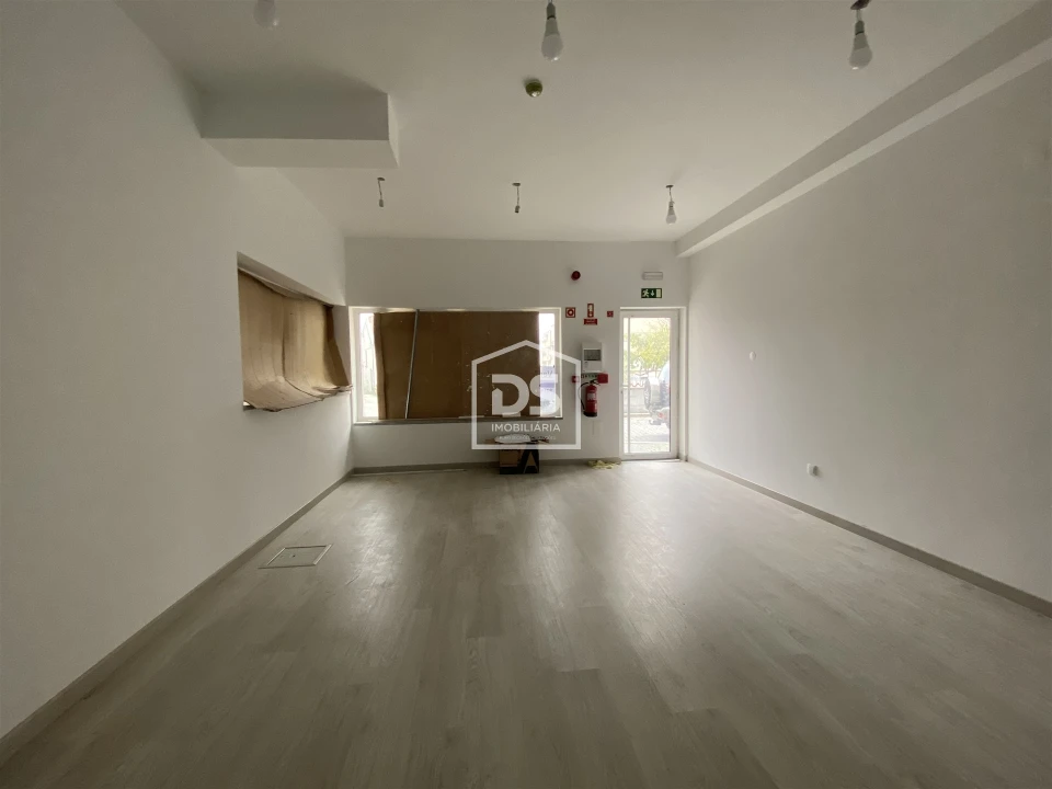 Loja para Venda em Guarda Foto 3