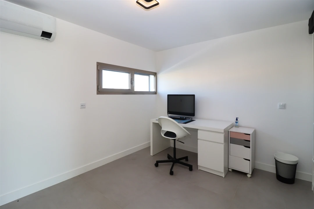 Moradia T3 para Venda em Ferreiras Foto 42