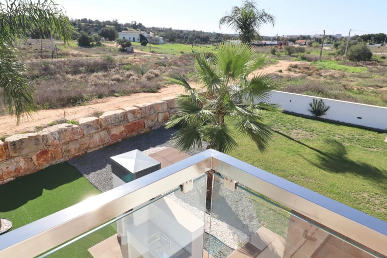 Moradia T3 para Venda em Ferreiras Foto 24