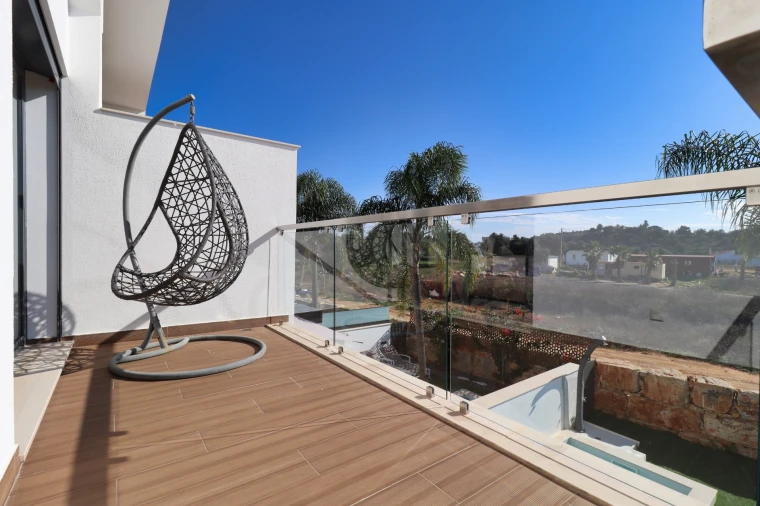 Moradia T3 para Venda em Ferreiras Foto 22