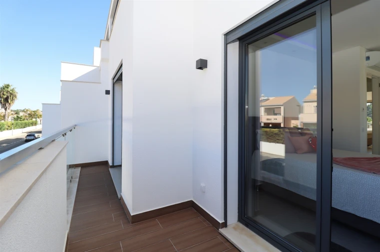 Moradia T3 para Venda em Ferreiras Foto 37